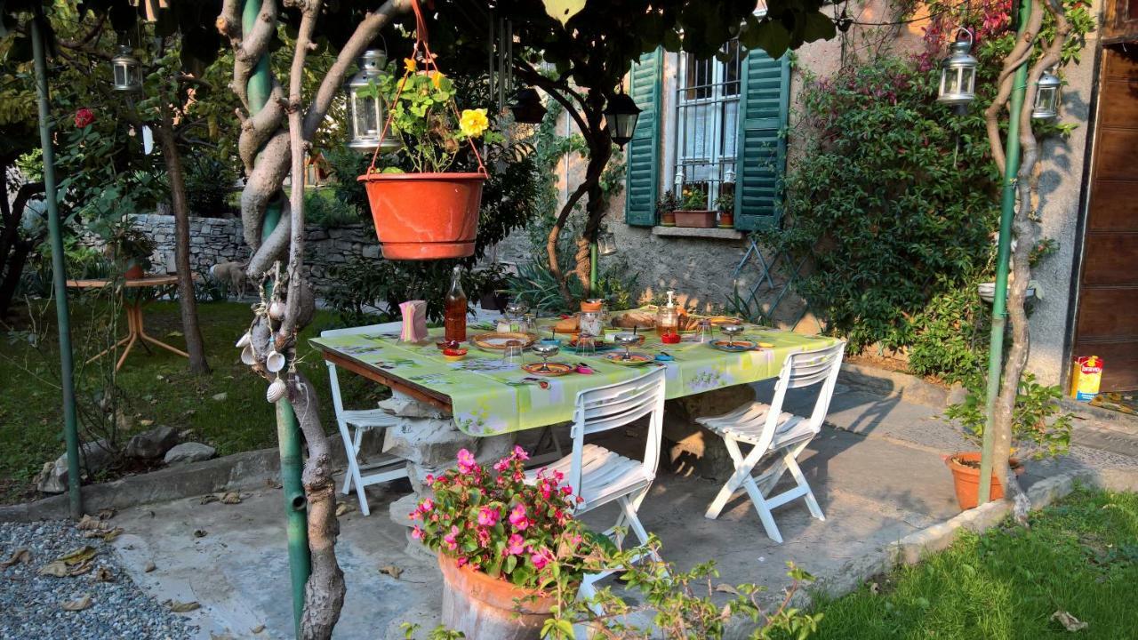 B&B "A Casa Di Camilla" Carate Urio Exteriér fotografie