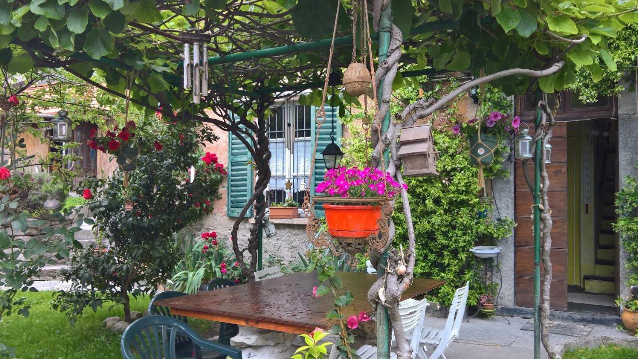 B&B "A Casa Di Camilla" Carate Urio Exteriér fotografie