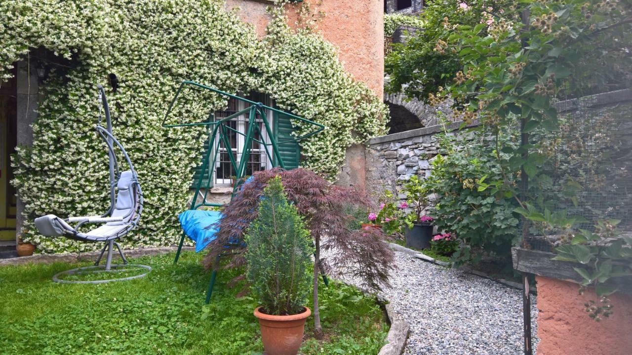 B&B "A Casa Di Camilla" Carate Urio Exteriér fotografie