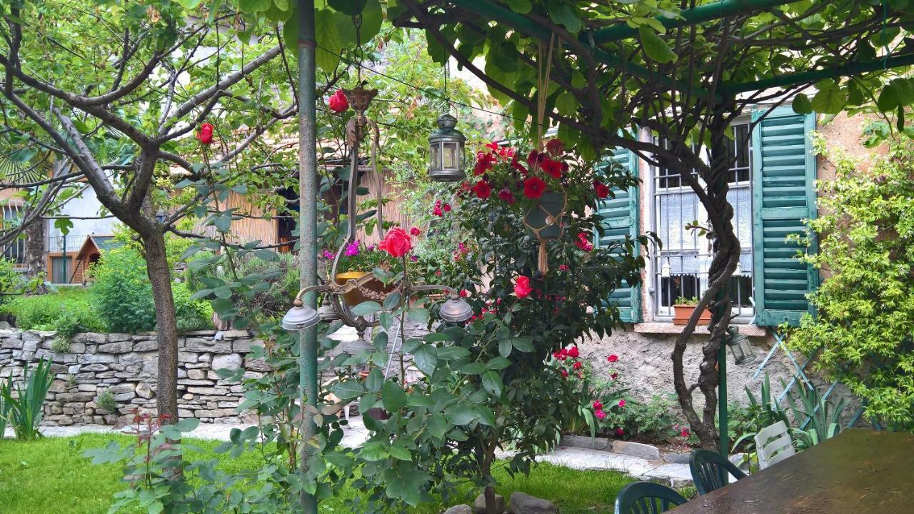 B&B "A Casa Di Camilla" Carate Urio Exteriér fotografie