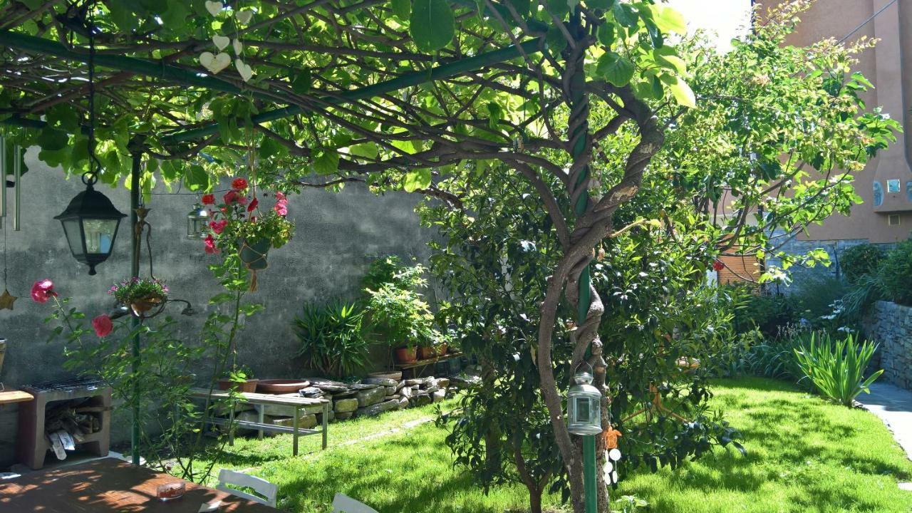 B&B "A Casa Di Camilla" Carate Urio Exteriér fotografie